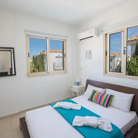 빌라 Imagine Your Family Renting A Luxury Holiday Close To Protaras' Main Attractions, 1291